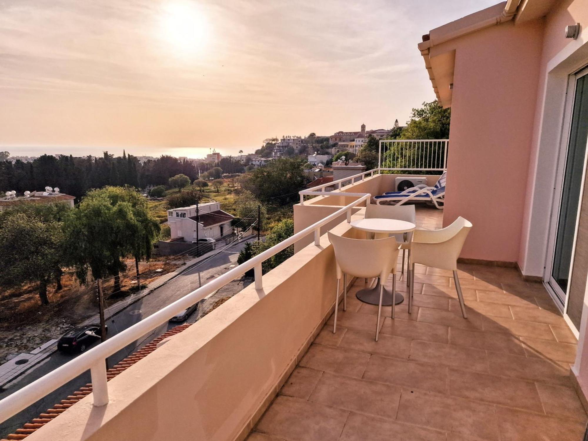 Paphos Central Penthouse Esterno foto